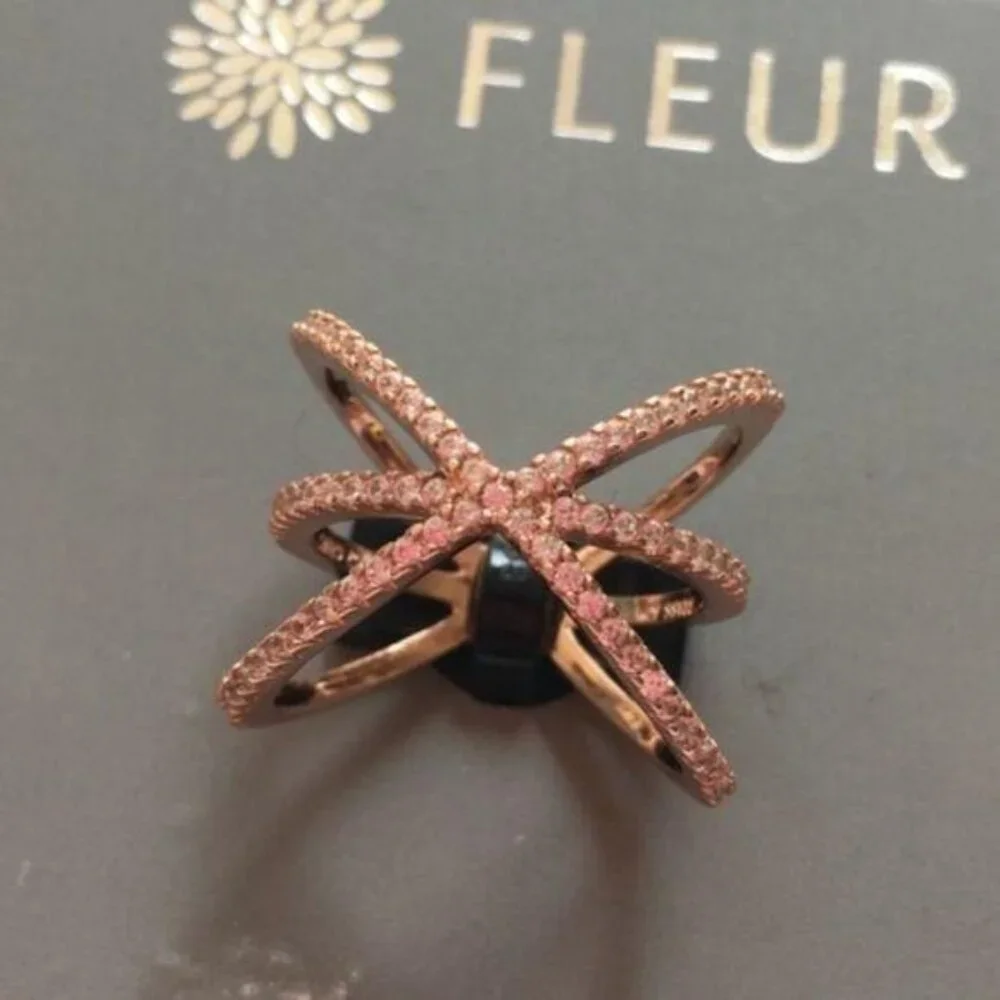 New Fleur Rose Gold Criss Cross Ring Size 7 - Picture 5 of 5